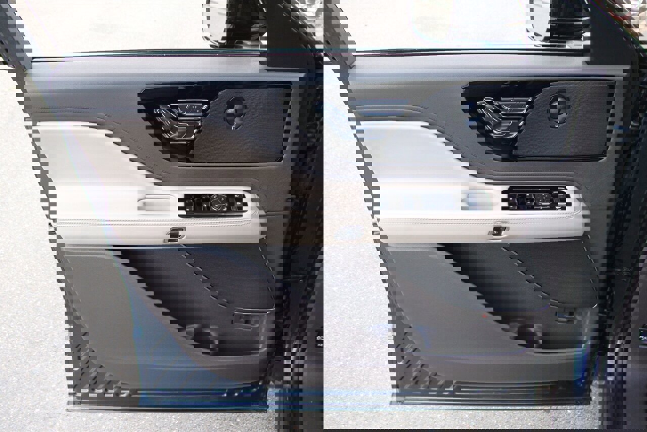 Used 2022 Lincoln Aviator Reserve image 15