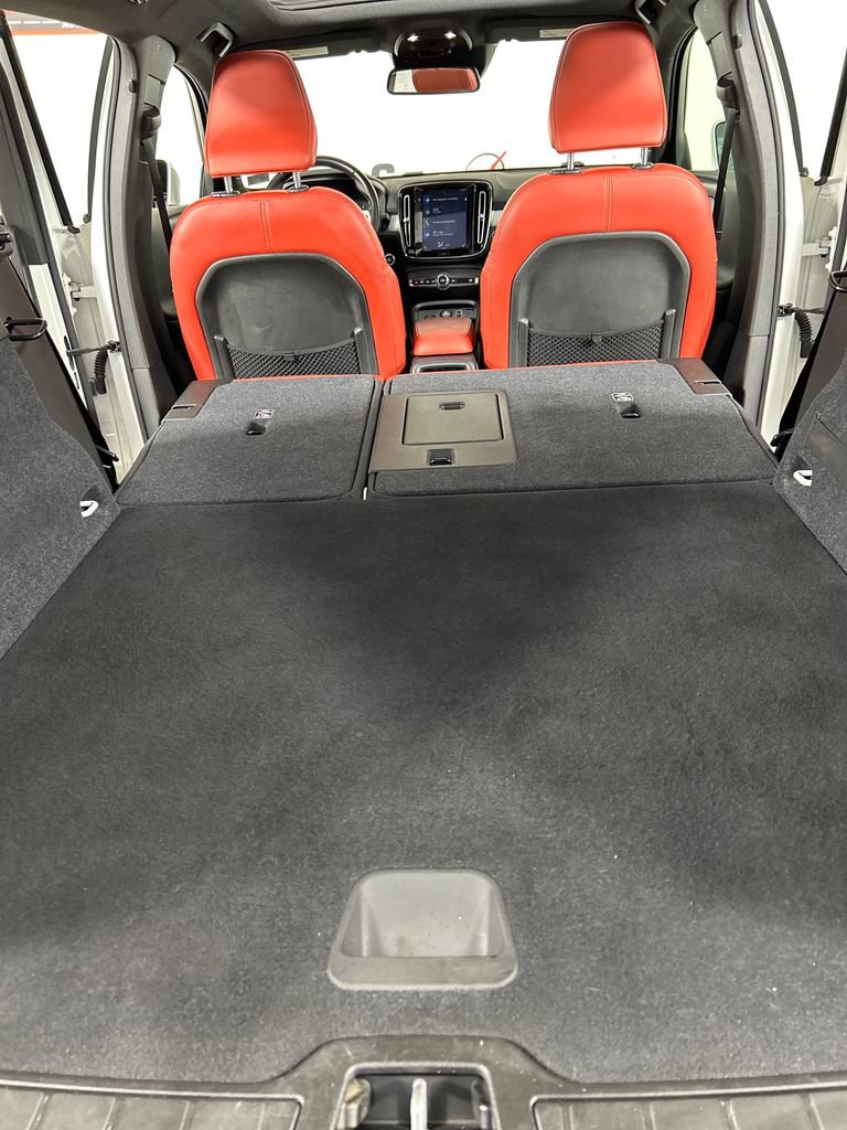 Used 2019 Volvo XC40 T5 Momentum AWD/4WD image 20