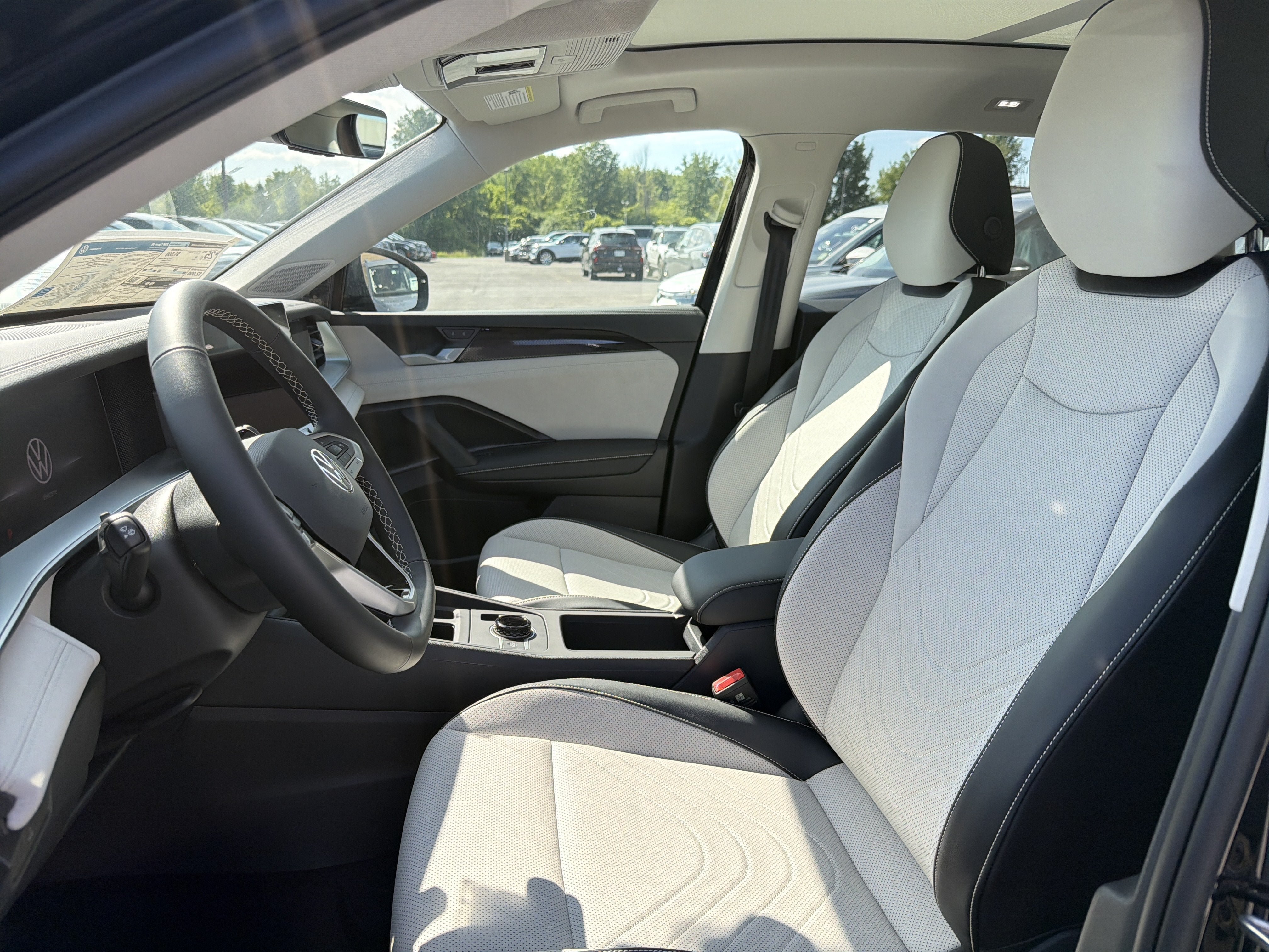 New 2026 Volkswagen Tiguan SE AWD/4WD image 10