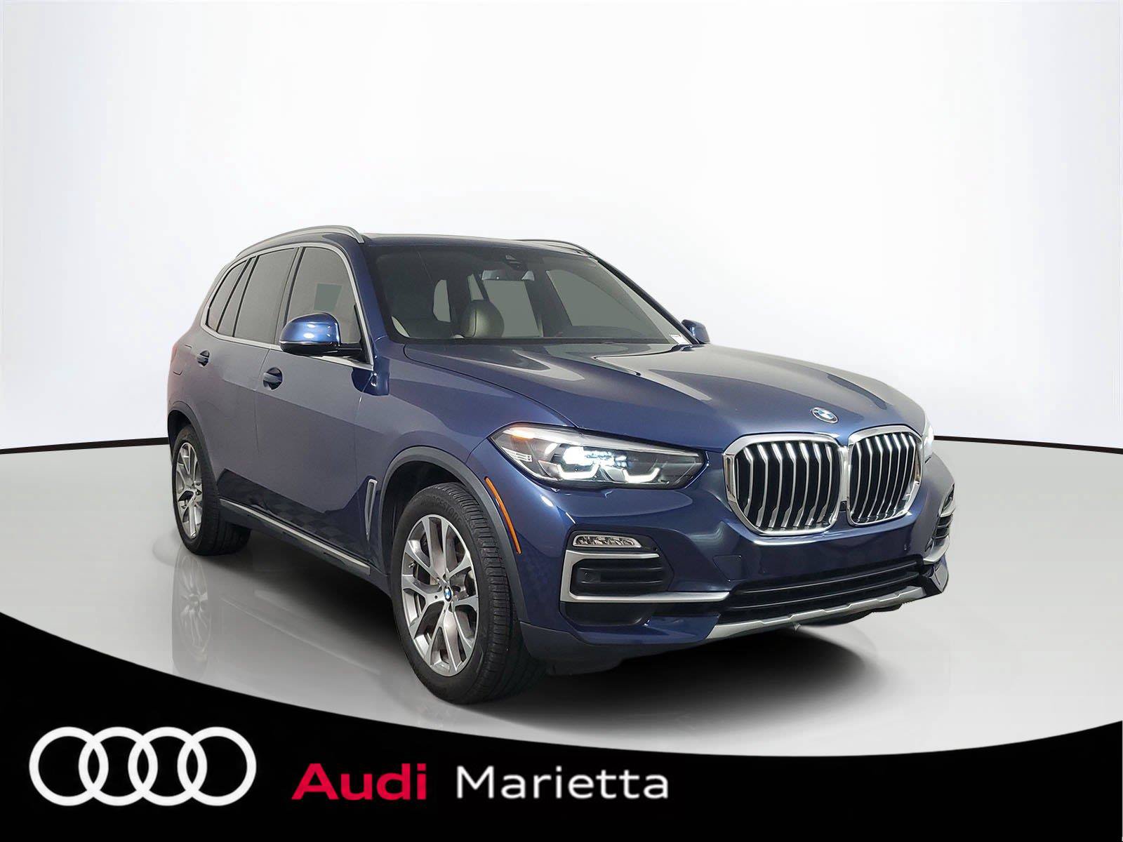 Used 2019 BMW X5 xDrive40i w/ Premium Package 2