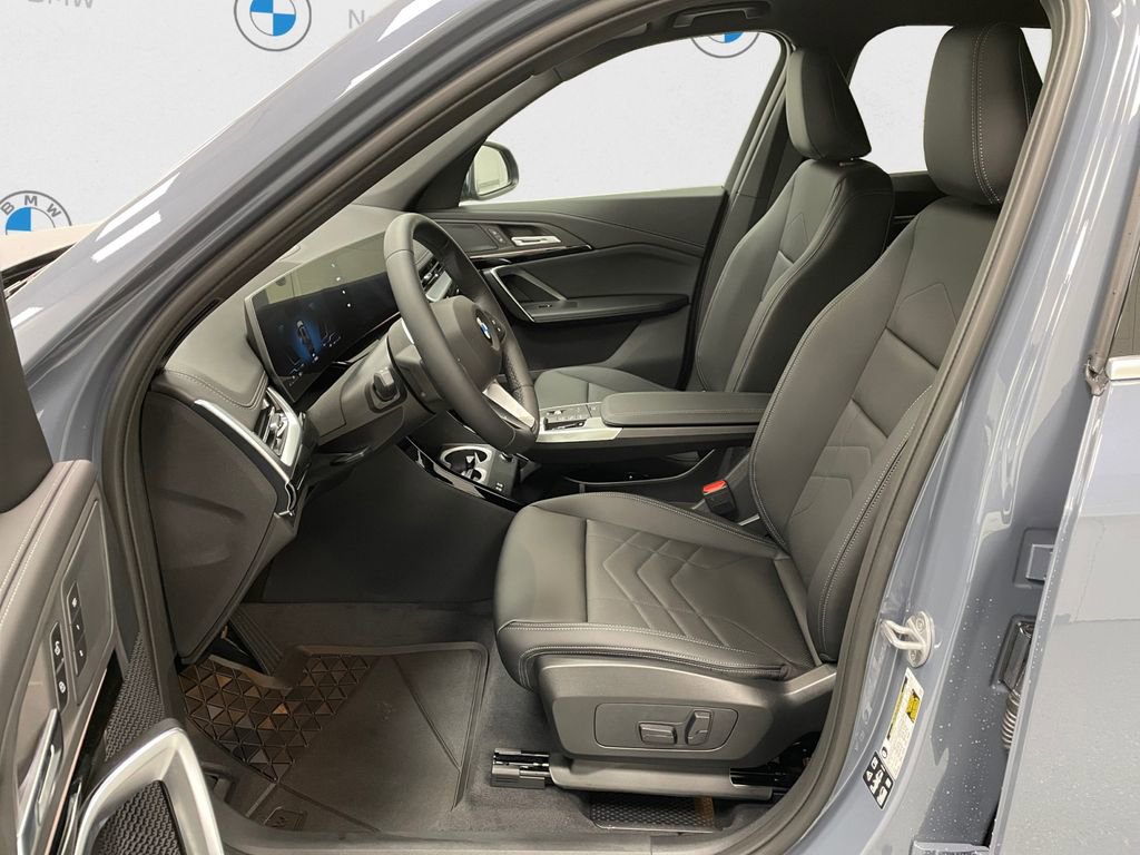 New 2026 BMW X1 xDrive28i w/ Technology Package AWD/4WD image 7