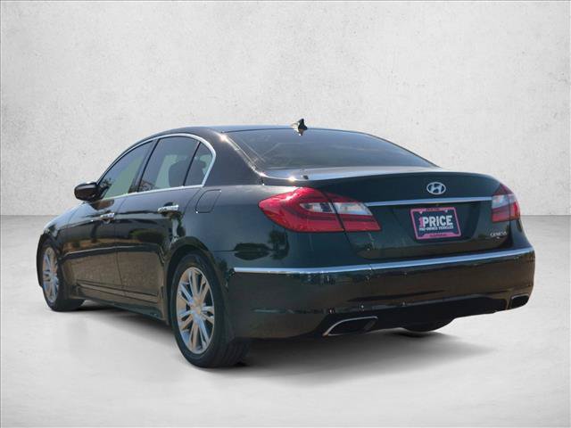 Used 2013 Hyundai Genesis 3.8 w/ Premium Pkg RWD image 8