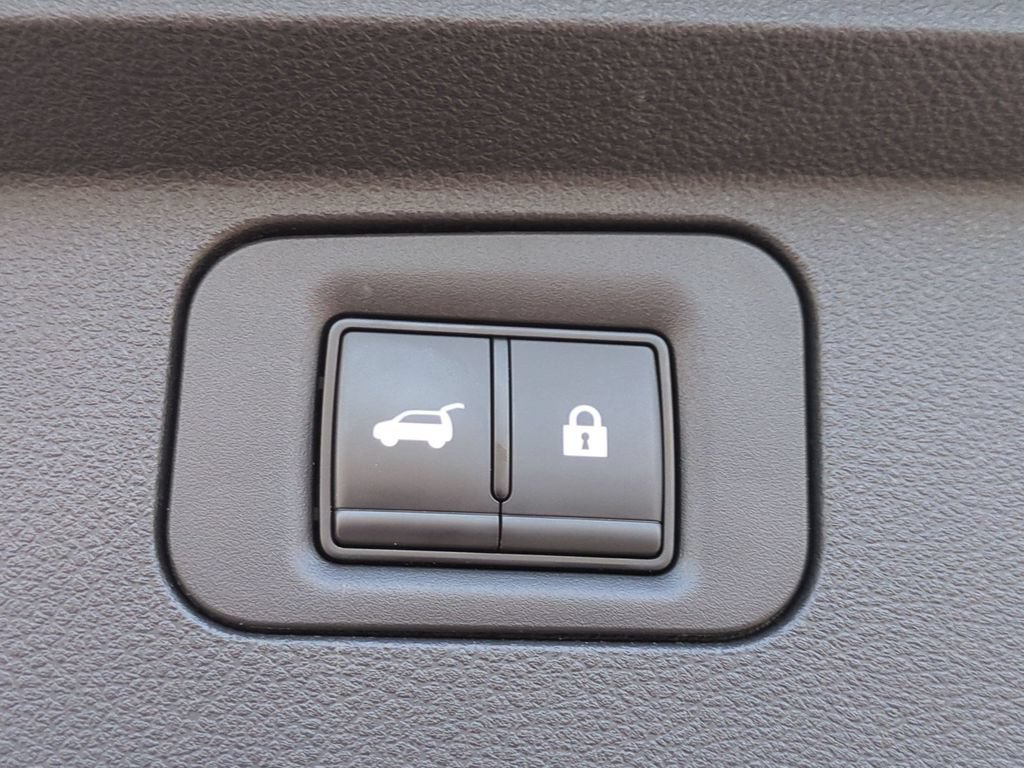 Used 2025 Nissan Armada Platinum AWD/4WD image 31