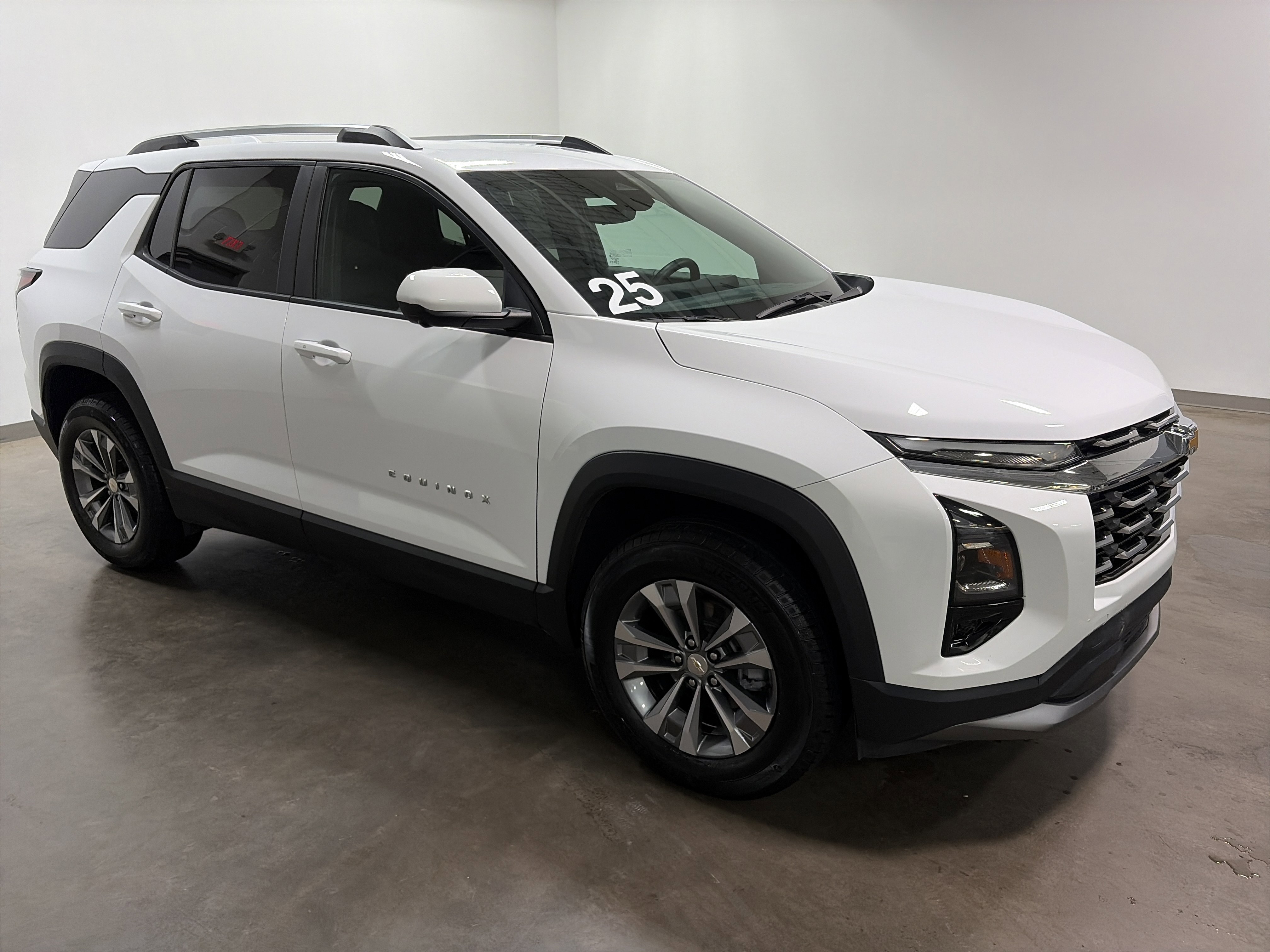 Used 2025 Chevrolet Equinox LT w/ Convenience Package II video 2