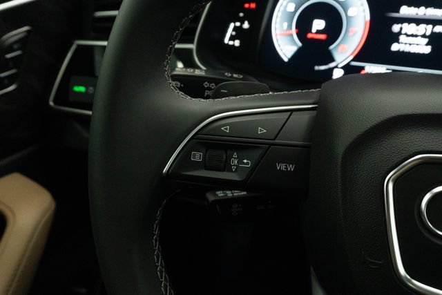 Used 2025 Audi Q8 Premium Plus AWD/4WD image 8