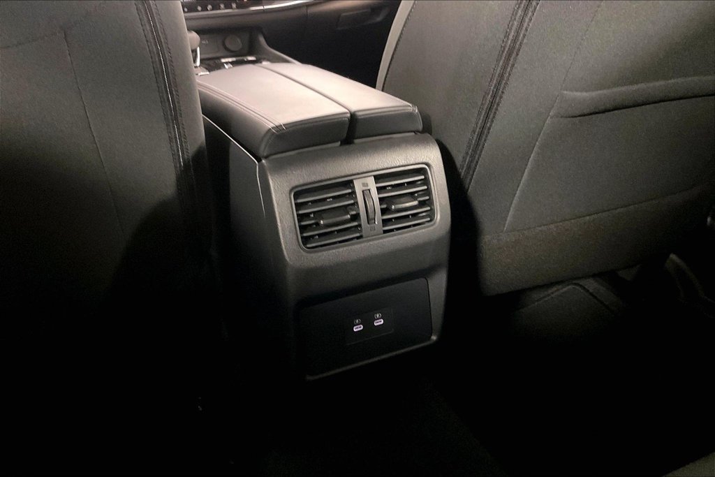 New 2027 Nissan Rogue SV w/ Cold Weather Package FWD image 33