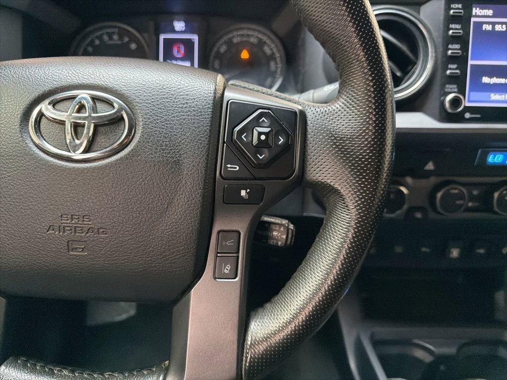 Used 2022 Toyota Tacoma TRD Sport w/ Technology Package AWD/4WD image 17
