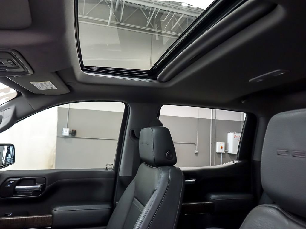 Used 2021 GMC Sierra 1500 Denali w/ Denali Premium Package AWD/4WD image 12