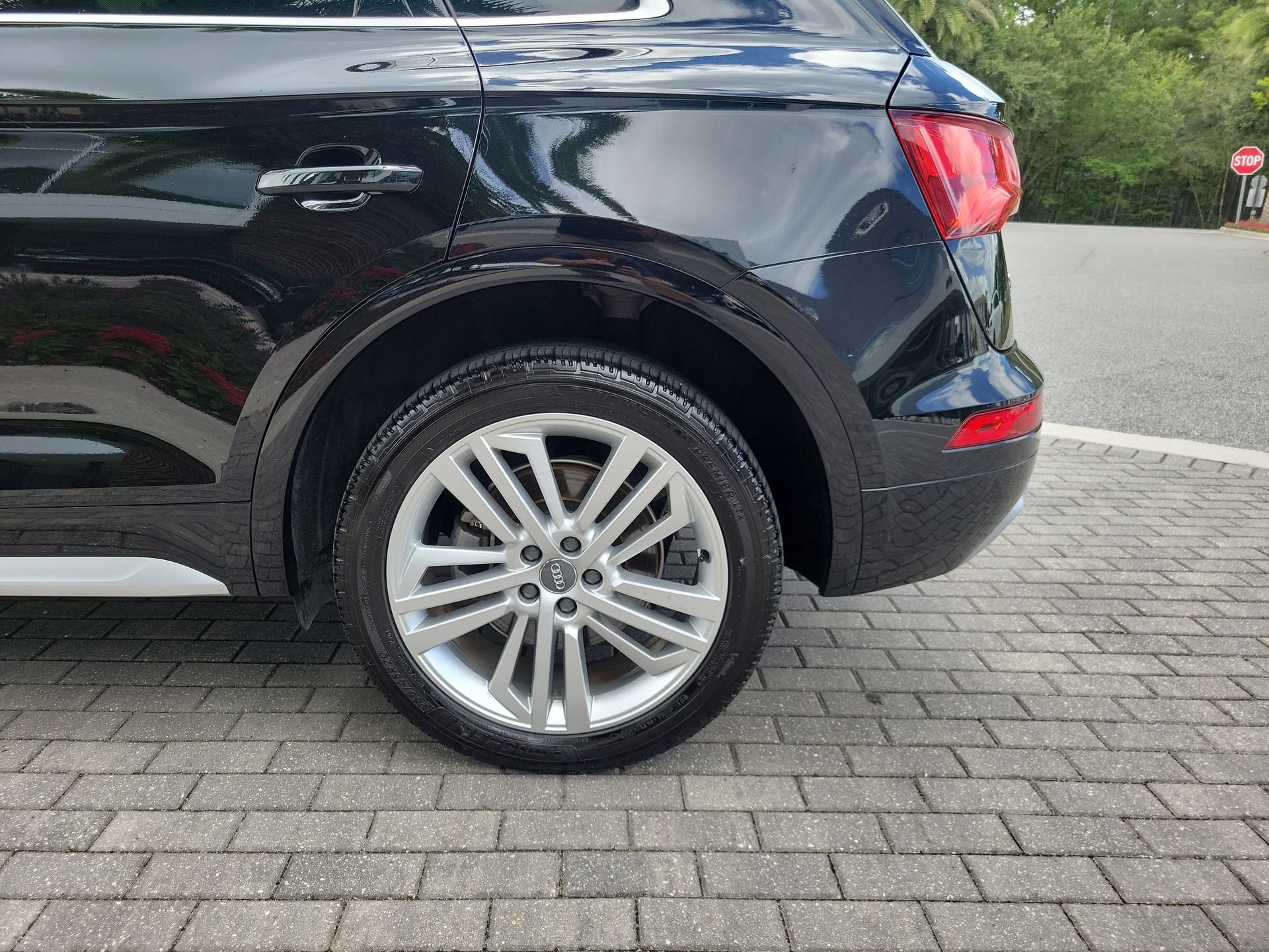 Used 2018 Audi Q5 Prestige AWD/4WD image 11