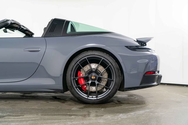 Used 2025 Porsche 911 Targa 4 GTS AWD/4WD image 13