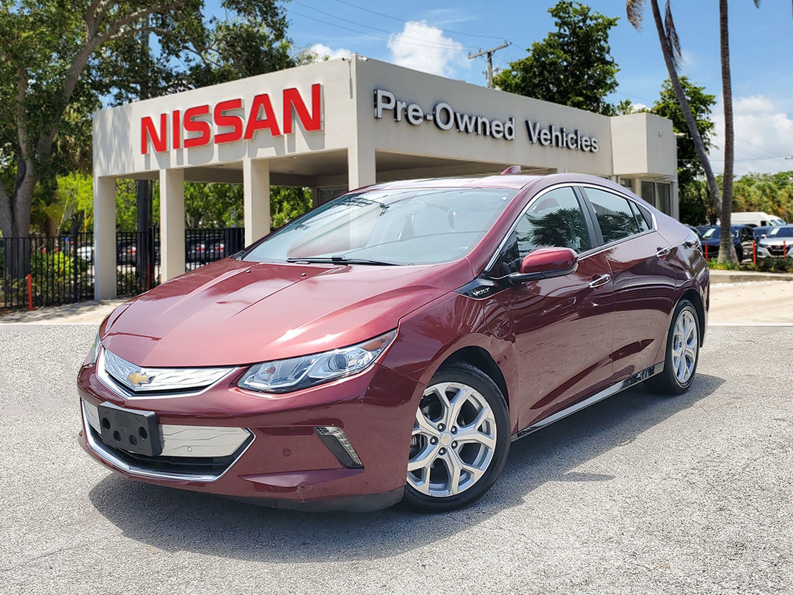 Used 2017 Chevrolet Volt Premier image 1