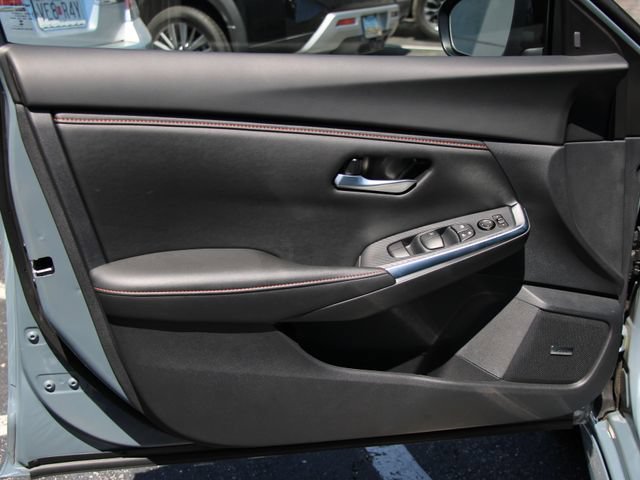 Certified 2025 Nissan Sentra SR w/ SR Premium Package FWD image 13