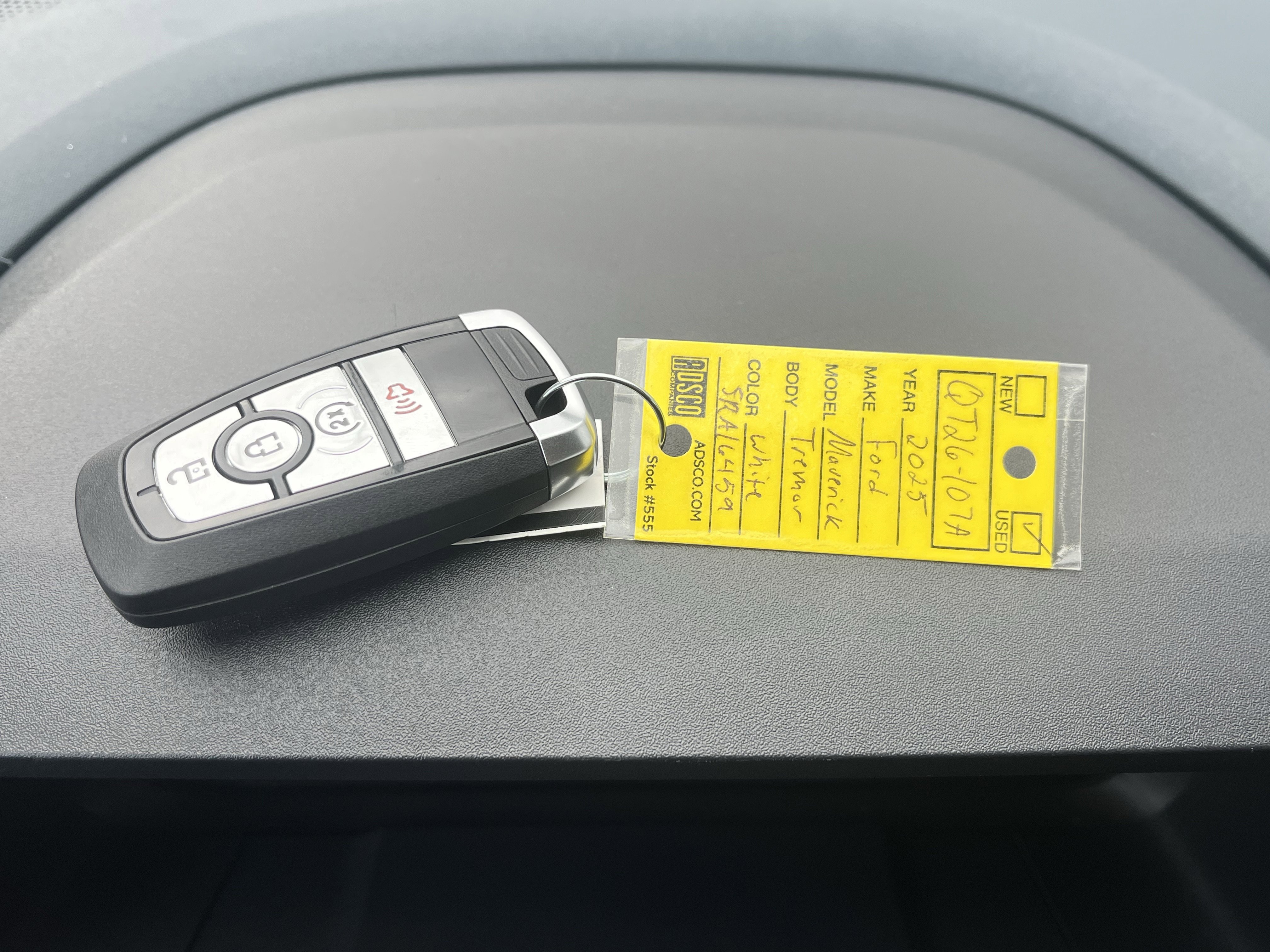 Used 2025 Ford Maverick Tremor AWD/4WD image 32