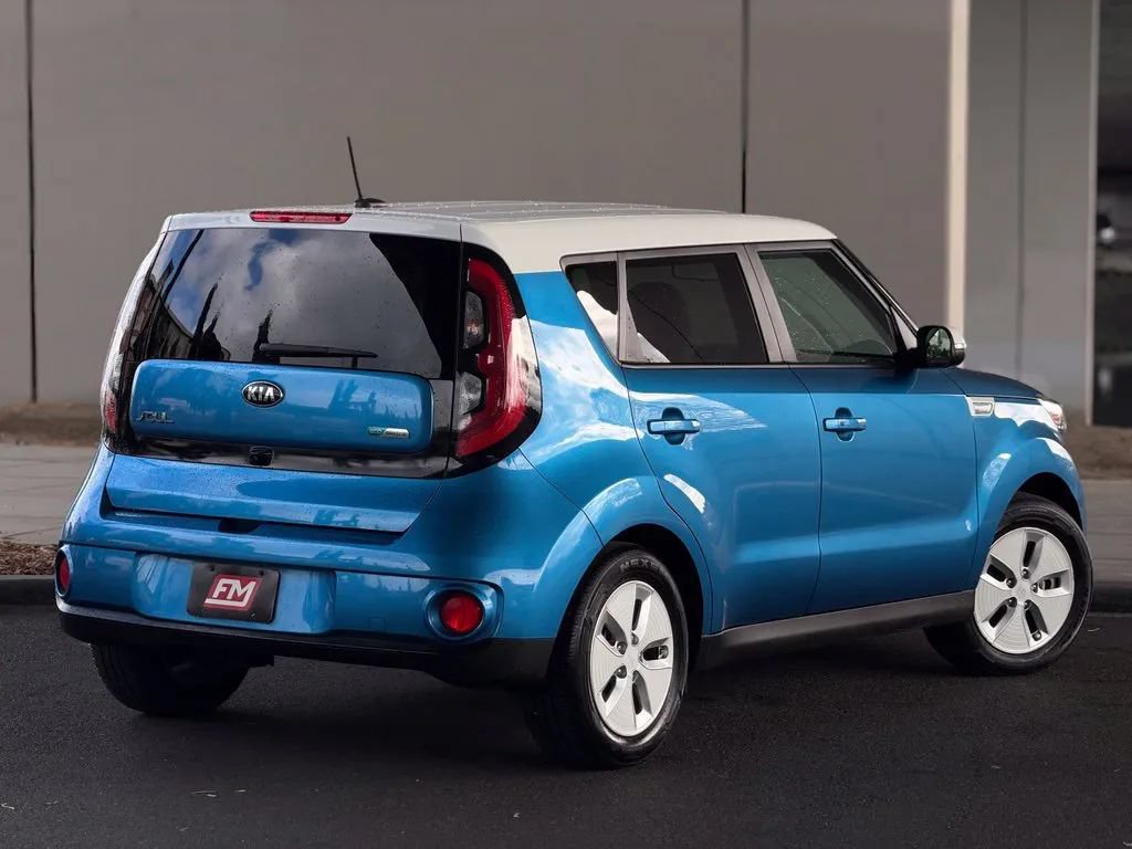 Used 2016 Kia Soul EV FWD image 8