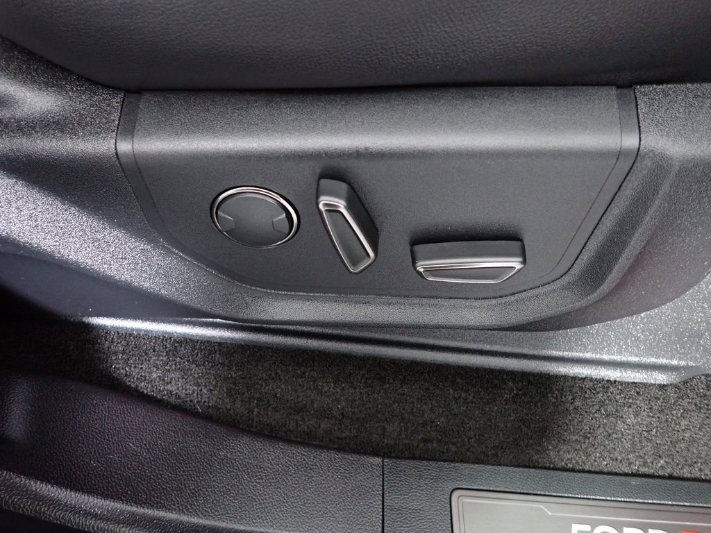 Used 2018 Ford F150 Raptor w/ Equipment Group 802A Luxury image 46