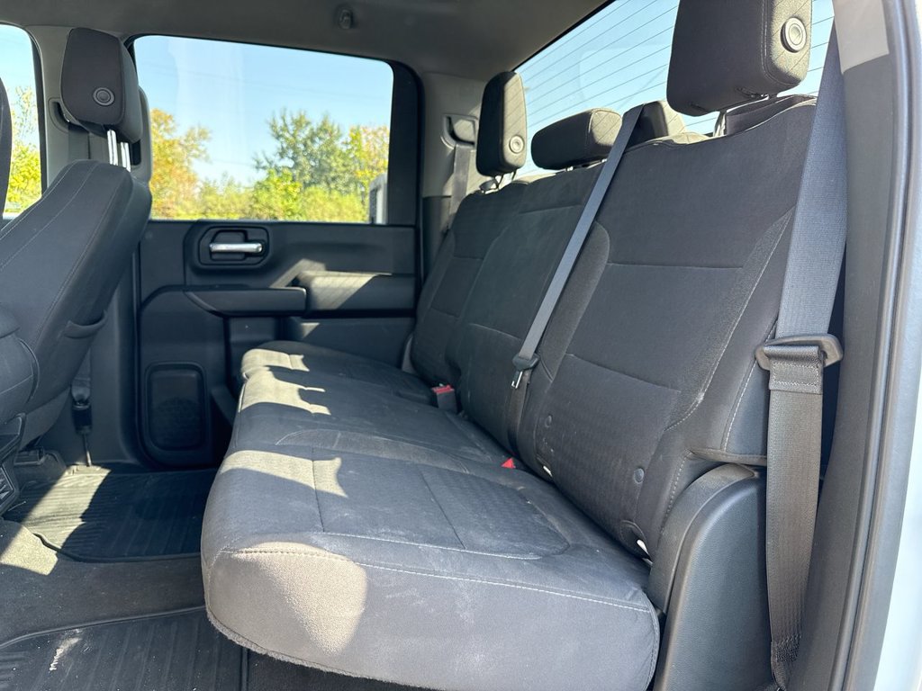 Used 2022 Chevrolet Silverado 2500 Custom w/ Custom Value Package AWD/4WD image 15