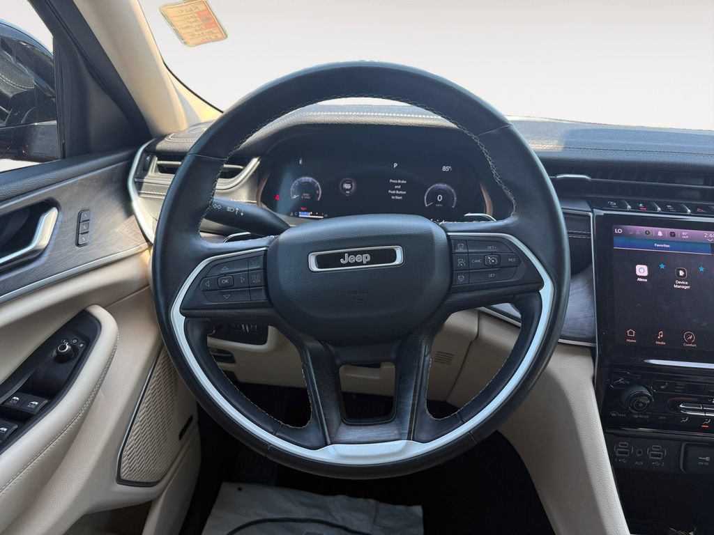 Used 2021 Jeep Grand Cherokee L Limited RWD image 12