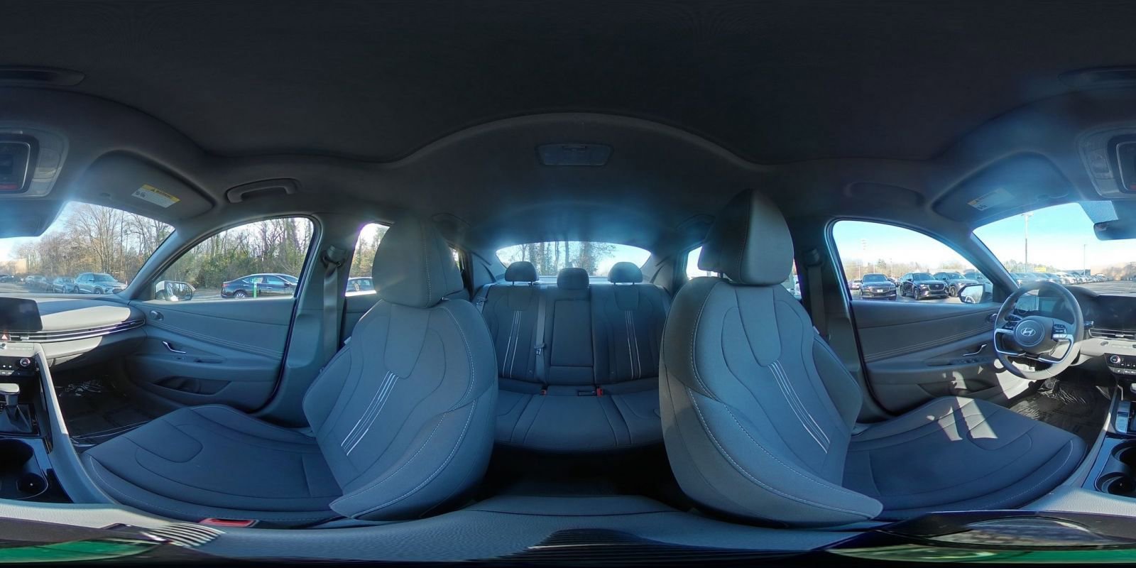 Used 2025 Hyundai Elantra SEL image 41