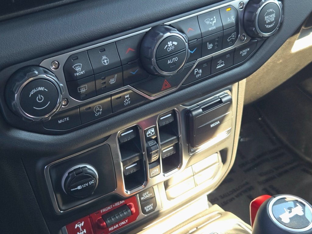 New 2027 Jeep Wrangler Unlimited Rubicon AWD/4WD image 38