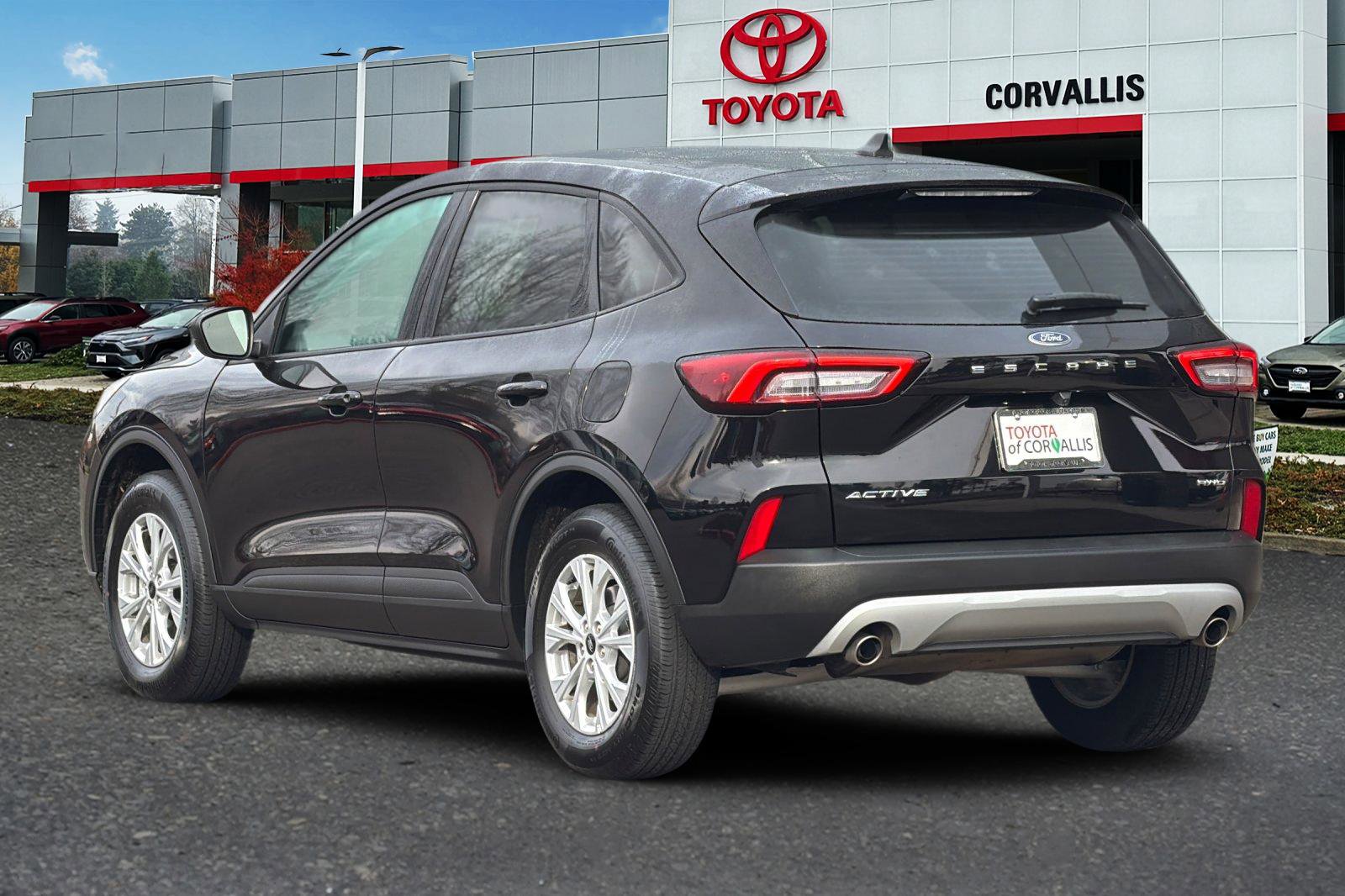 Used 2025 Ford Escape Active image 6