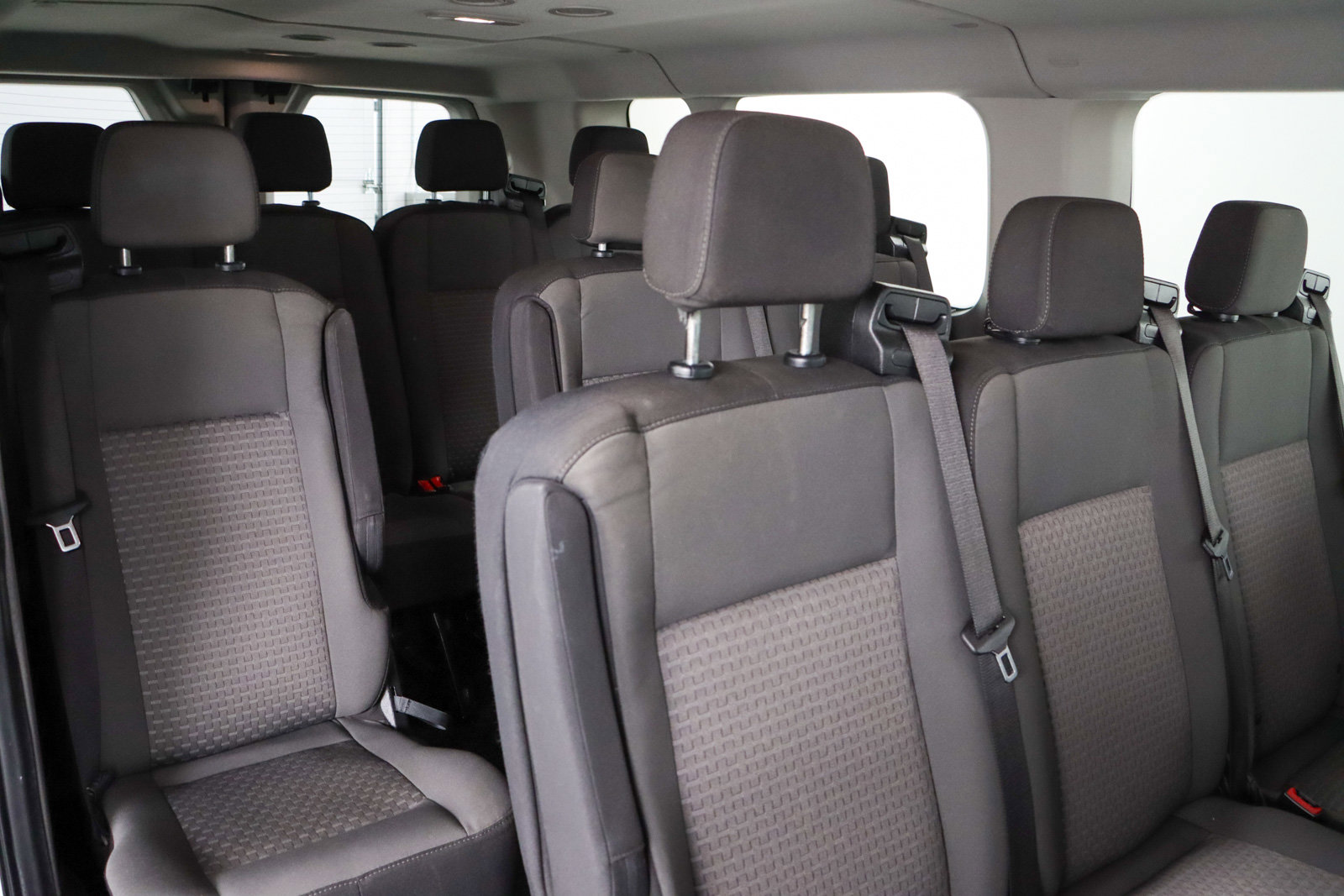 Used 2023 Ford Transit 350 XLT image 28