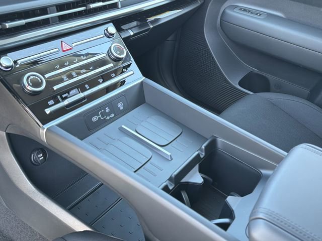New 2026 Hyundai Santa Fe SE image 32