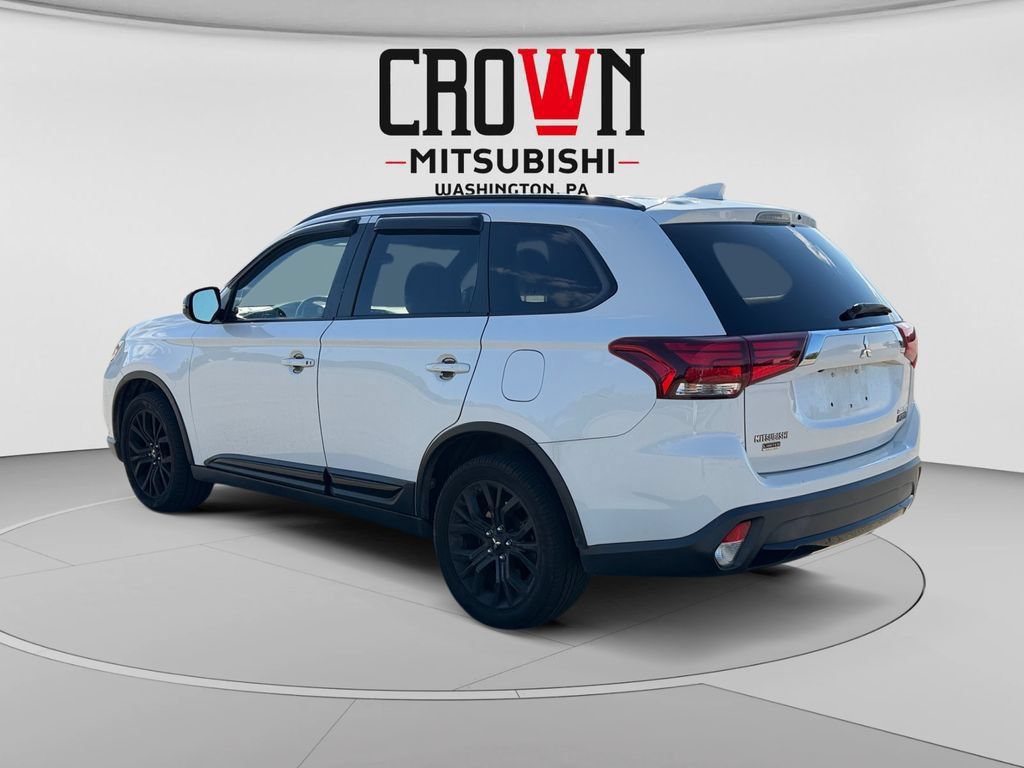 Used 2018 Mitsubishi Outlander LE AWD/4WD image 5