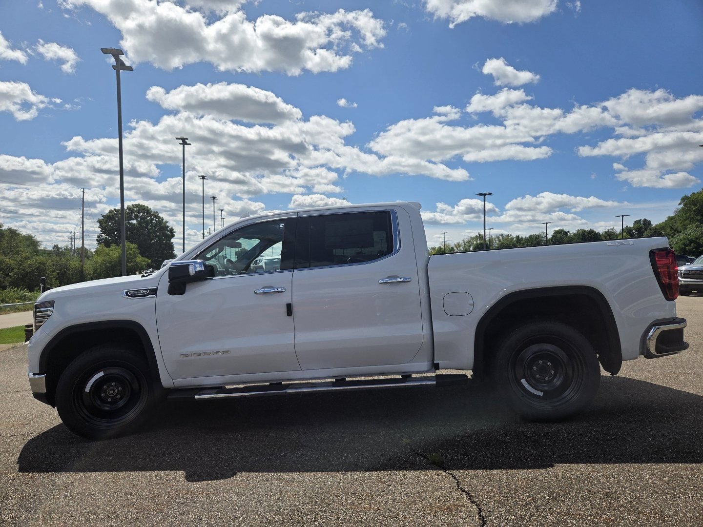 New 2026 GMC Sierra 1500 SLT w/ SLT Premium Plus Package AWD/4WD image 16