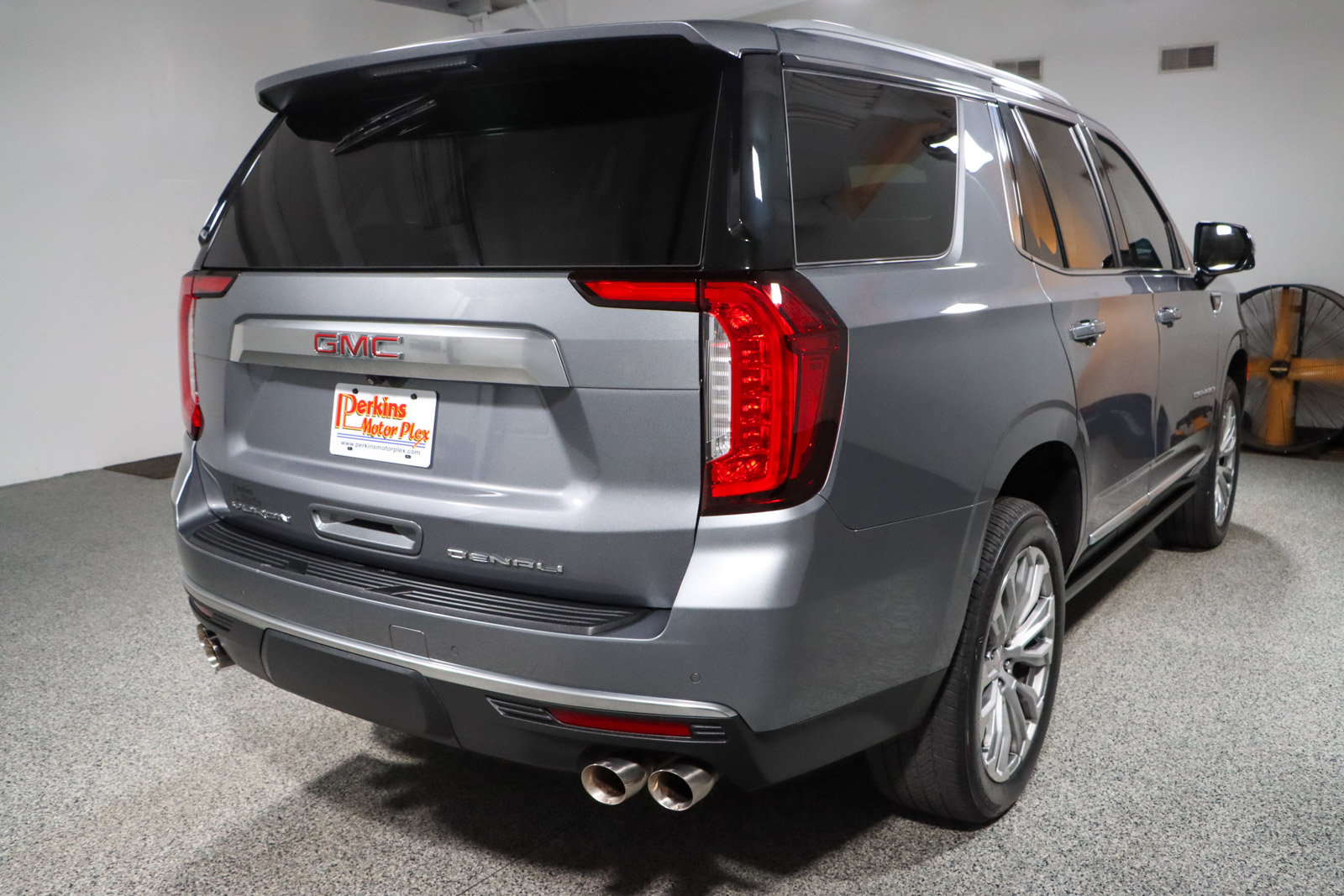 Used 2022 GMC Yukon Denali AWD/4WD image 7