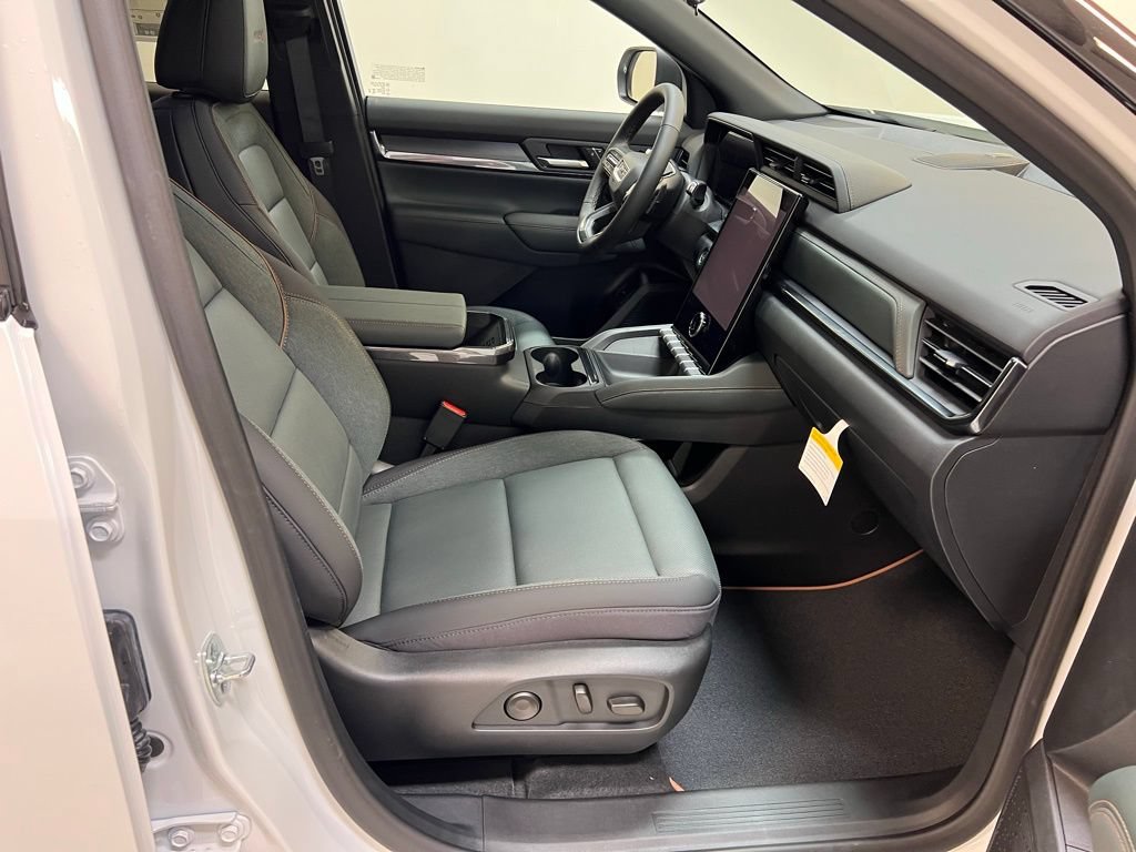New 2026 GMC Terrain AT4 w/ Convenience Package III AWD/4WD image 30
