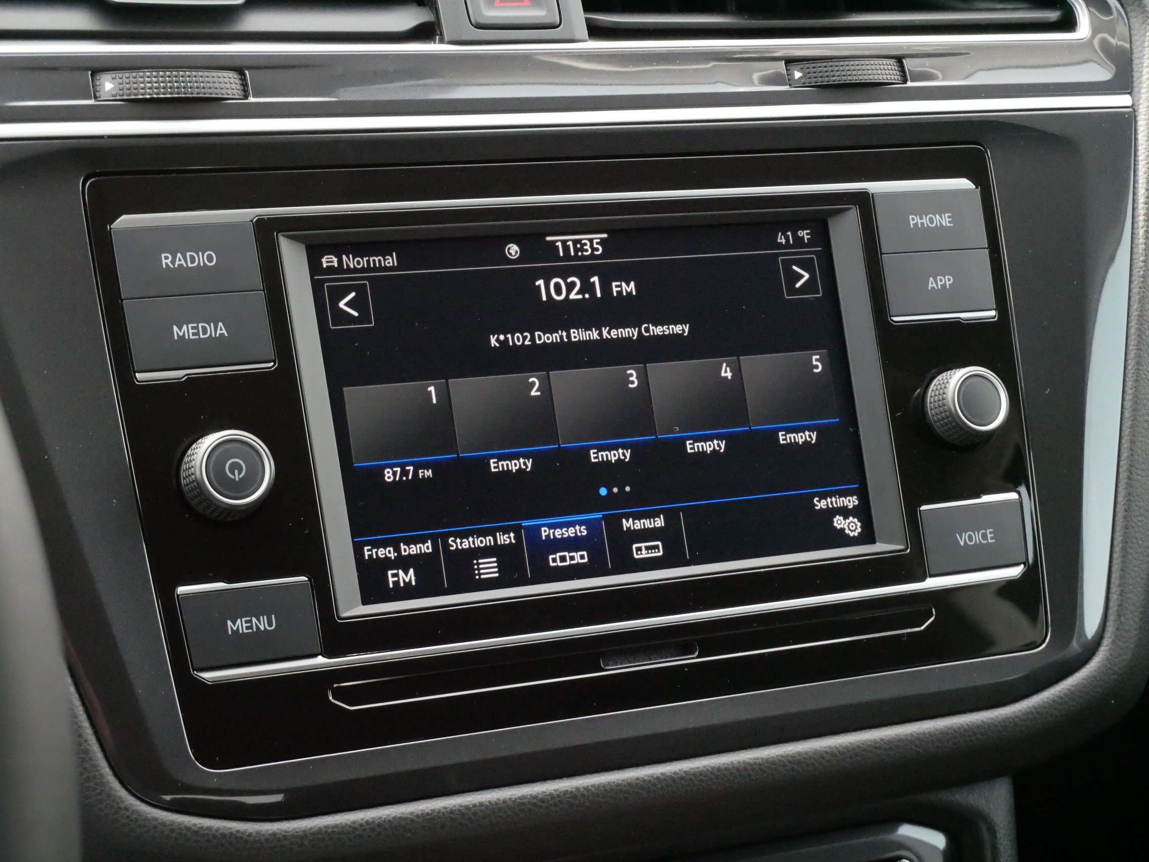 Certified 2024 Volkswagen Tiguan S image 22