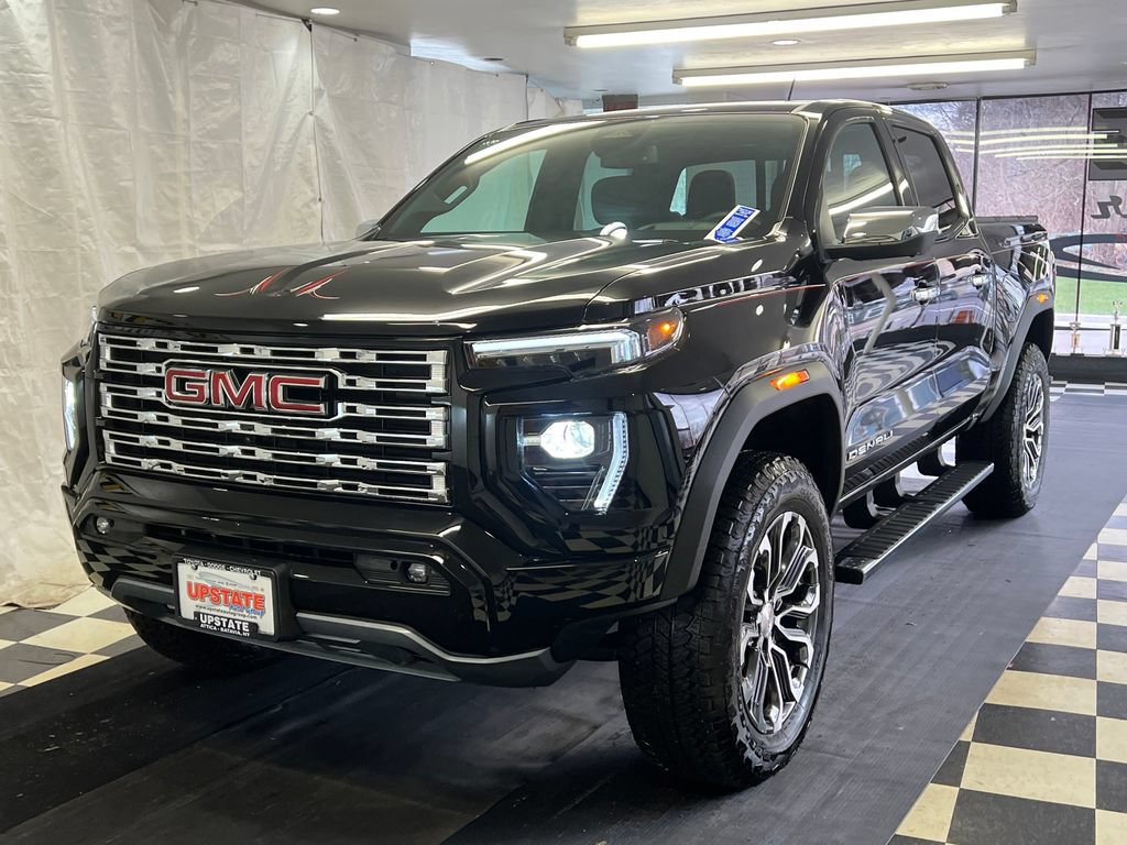 Used 2025 GMC Canyon Denali AWD/4WD video 3