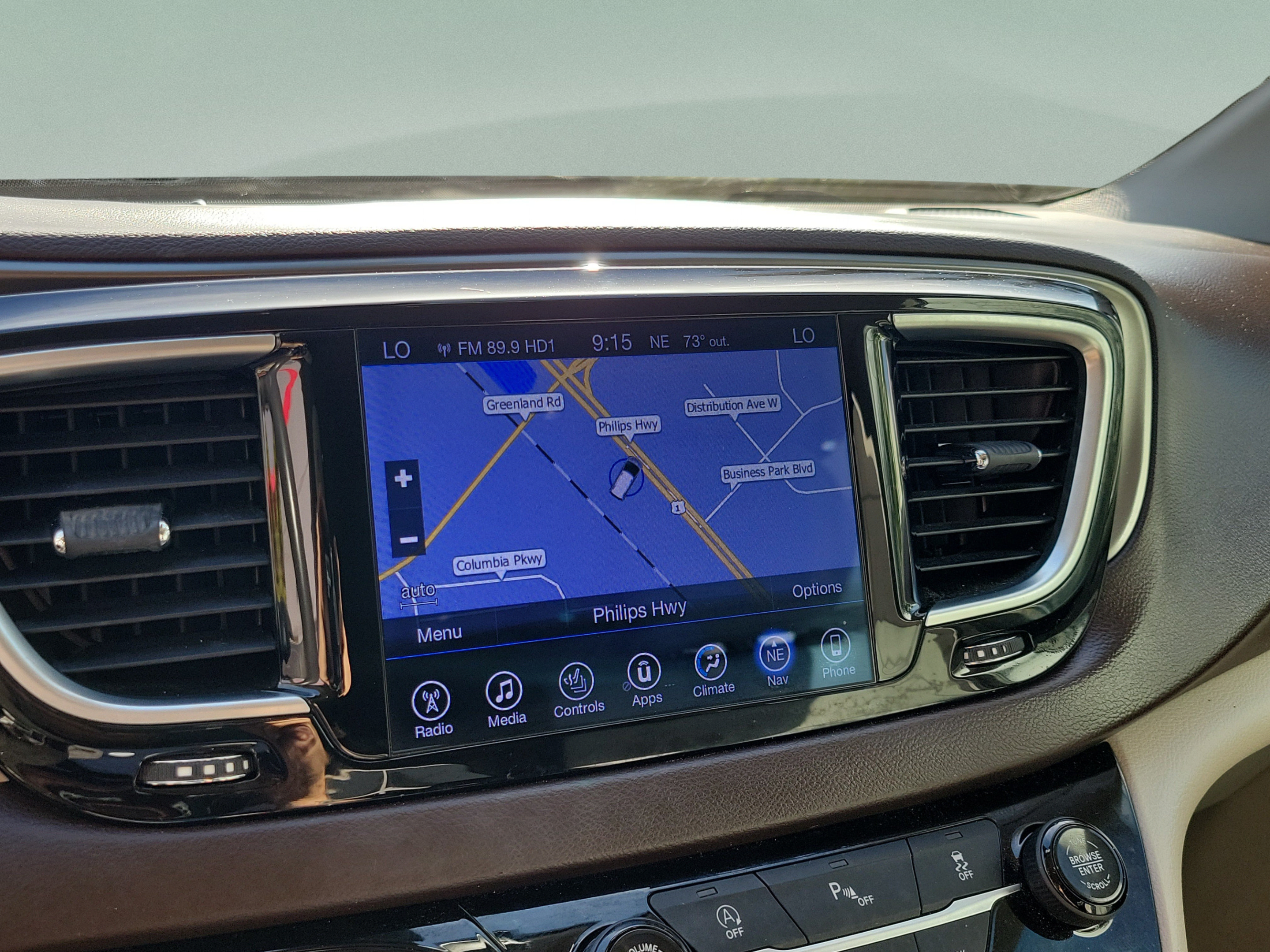 Used 2017 Chrysler Pacifica Touring-L Plus FWD image 18