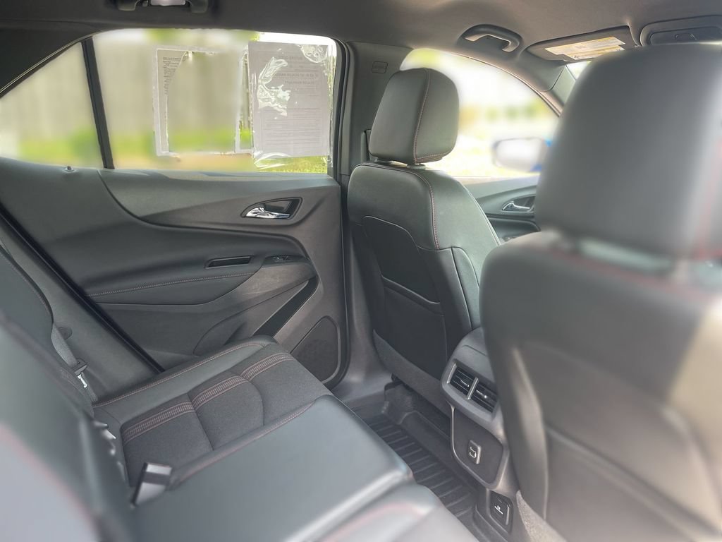 Used 2024 Chevrolet Equinox RS FWD image 37