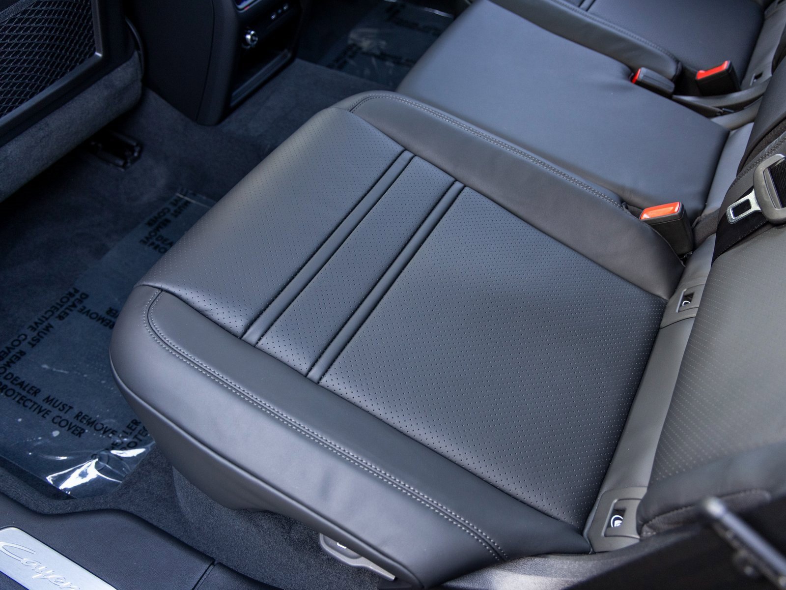 New 2026 Porsche Cayenne Coupe image 40