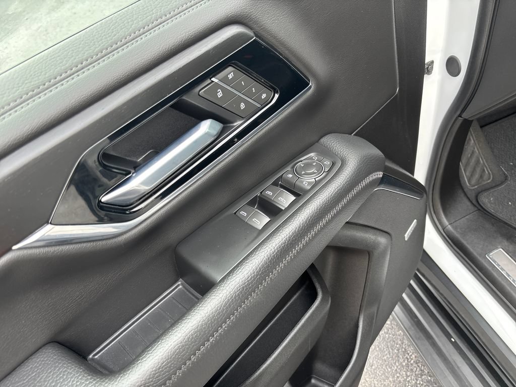 Certified 2025 GMC Yukon Denali AWD/4WD image 29