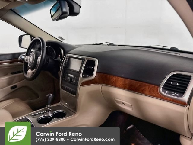 Used 2011 Jeep Grand Cherokee Limited w/ Luxury Group II AWD/4WD image 29