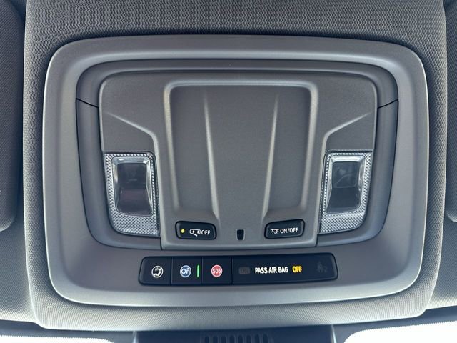 Used 2025 Chevrolet Silverado 1500 LT image 18