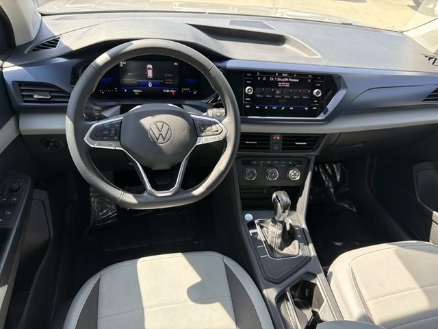 Certified 2022 Volkswagen Taos SE w/ Panoramic Sunroof Package FWD image 7