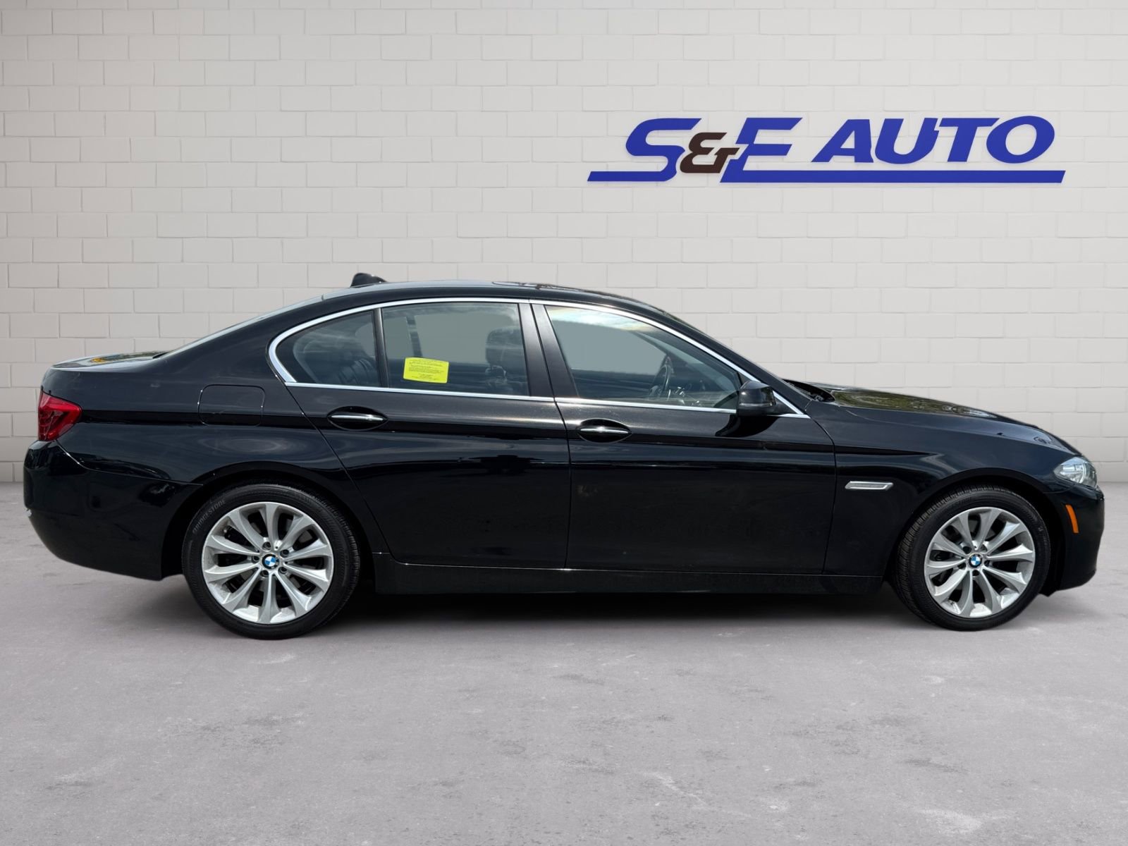 Used 2016 BMW 528i xDrive Sedan AWD/4WD image 5