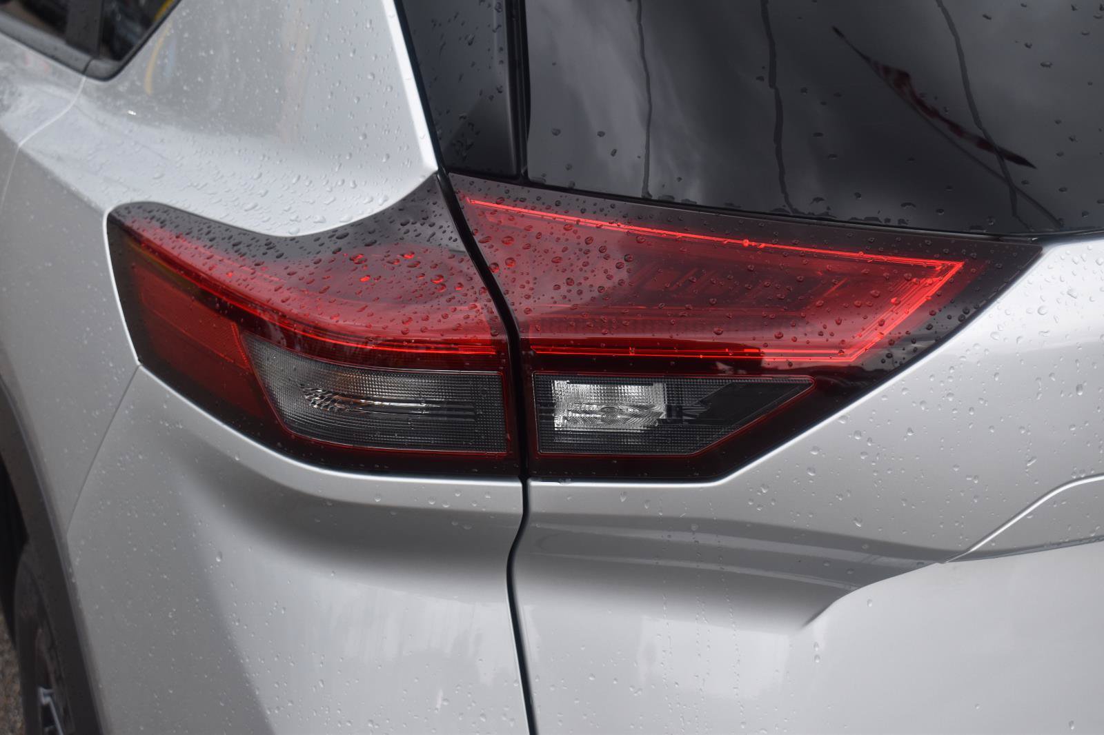 Certified 2024 Nissan Rogue SV w/ SV Premium Package FWD image 6
