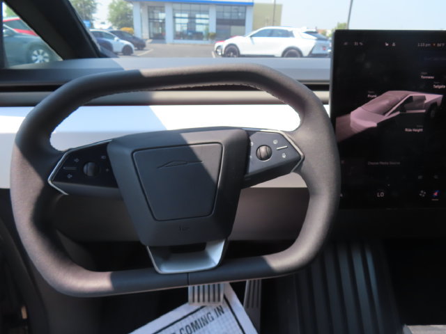 Used 2024 Tesla Cybertruck AWD Crew Cab image 15