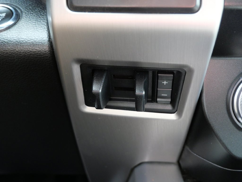 Used 2019 Ford F350 Platinum w/ Platinum Ultimate Package AWD/4WD image 22