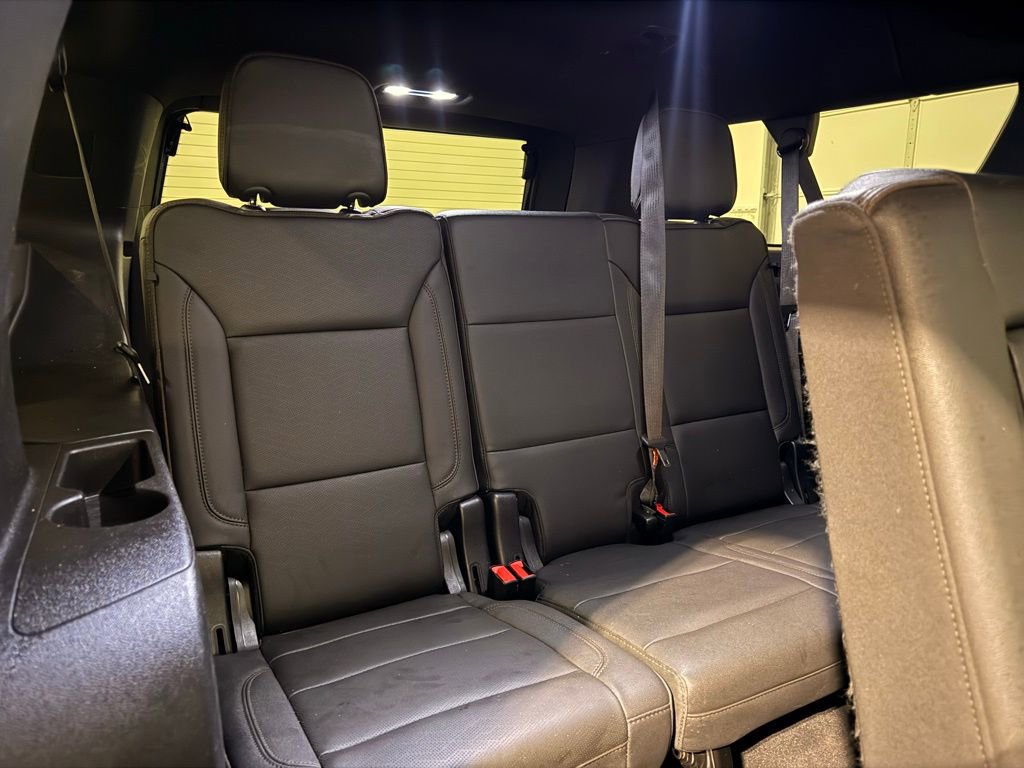 Used 2023 Chevrolet Suburban High Country image 39