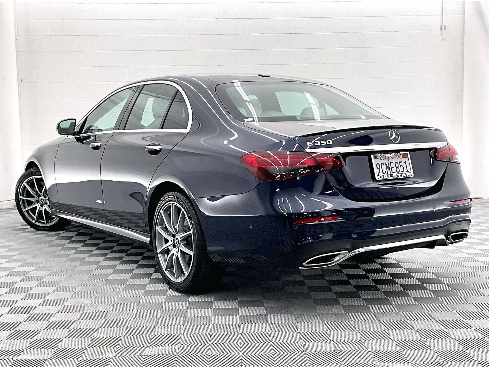 Used 2022 Mercedes-Benz E 350 Sedan image 10