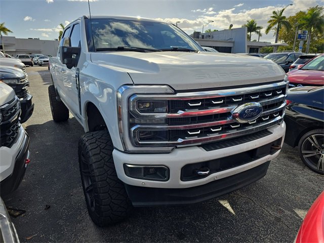 Used 2024 Ford F250 Platinum w/ FX4 Off-Road Package image 2