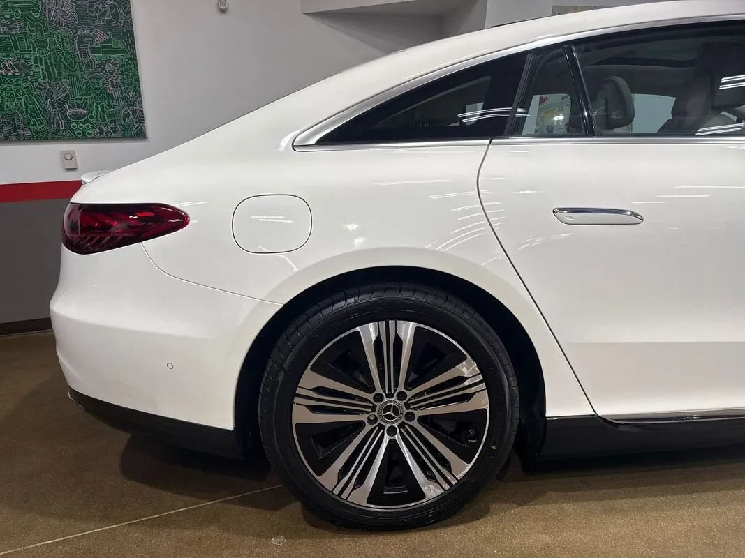 Used 2022 Mercedes-Benz EQS 450+ Sedan image 52