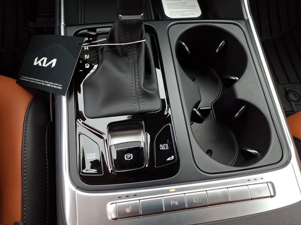 New 2026 Kia Carnival EX image 15