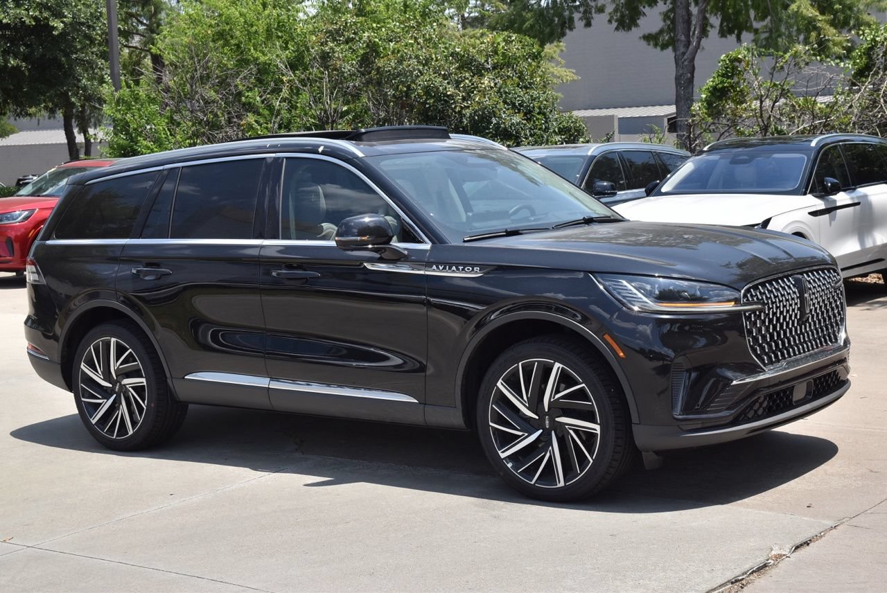 New 2026 Lincoln Aviator Reserve AWD/4WD image 4