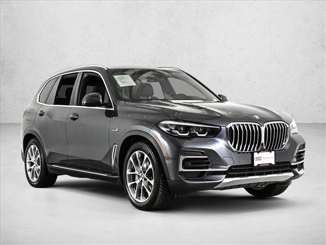 Used 2022 BMW X5 xDrive45e image 3